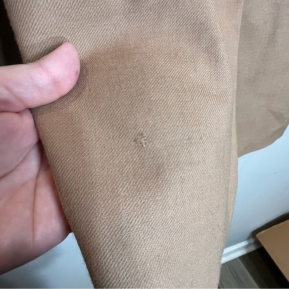 Briggs lightweight camel wool button front blazer size 6p - Picture 3 of 12